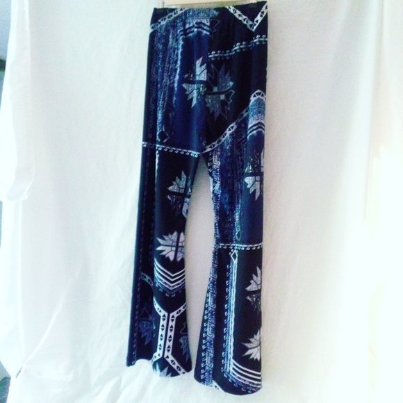 Women's L J.C Fashion Flare Pants - Picture 9 of 12